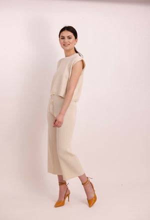 bereal wear, sports bra, hoodies for women, women hoodies, sweatshirt dress, padded sports bra, gym leggings, bereal spring collection, spring collection